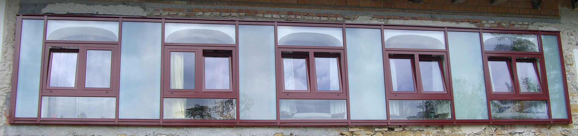 Altbausanierung, Dreh-Kipp-Fenster in Pfosten-Riegel-Konstruktion